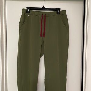 Size Medium Figs Scrub pants - Olive